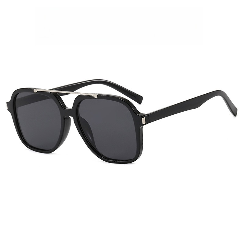 Nuovi Occhiali da Sole Pilot c - Vintage Fashion Enthusiasts recensione e prezzo
