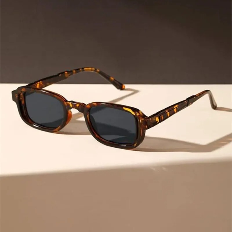 Occhiali da Sole Rettangolari  - Vintage Fashion Enthusiasts recensione e prezzo